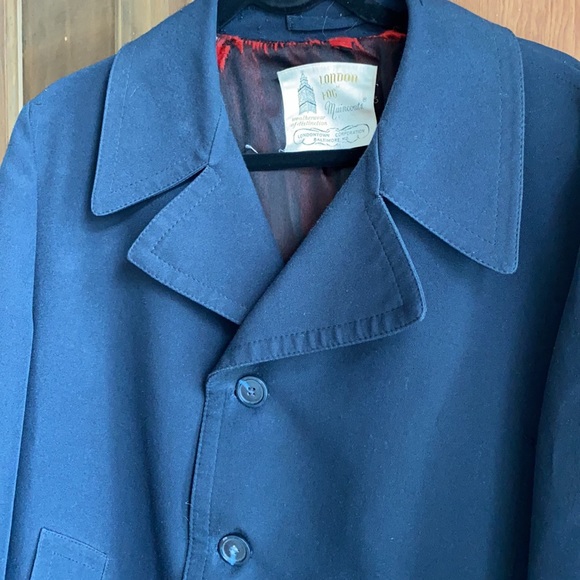 Men’s Vintage Navy London Fog overcoat. 2 front pockets. Sz 40 short - Picture 2 of 9